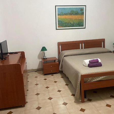 Casa Vacanze Luca Альгеро Екстер'єр фото